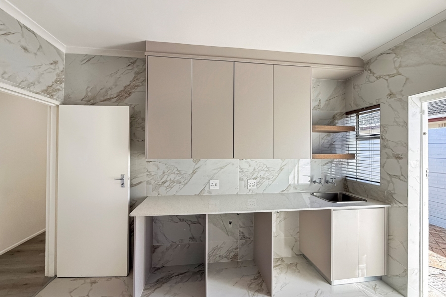 5 Bedroom Property for Sale in De Tijger Western Cape
